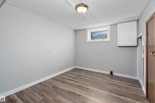 9747 66 Avenue Nw, Edmonton, AB - Indoor Photo Showing Other Room
