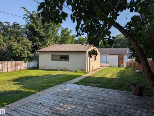 If you would like to have a garden to grow some of your own food, this south facing yard has the space for it. - 9747 66 Avenue Nw, Edmonton, AB - Outdoor