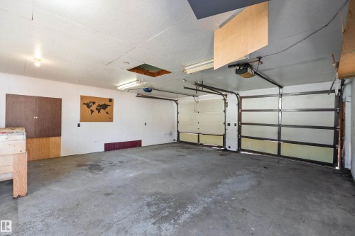 9747 66 Avenue Nw, Edmonton, AB - Indoor Photo Showing Garage