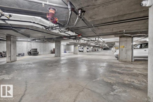 #204 18126 77 St Nw, Edmonton, AB - Indoor Photo Showing Garage