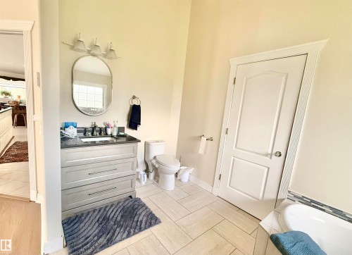 205 1 Avenue, Rural Wetaskiwin County, AB - Indoor Photo Showing Bathroom