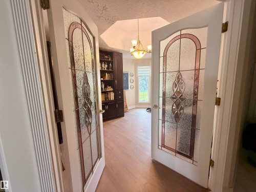 205 1 Avenue, Rural Wetaskiwin County, AB - Indoor Photo Showing Other Room