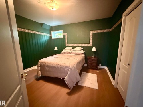 205 1 Avenue, Rural Wetaskiwin County, AB - Indoor Photo Showing Bedroom