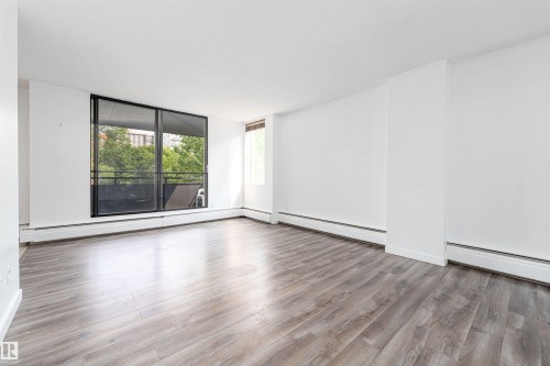 #302 10160 115 St Nw, Edmonton, AB - Indoor