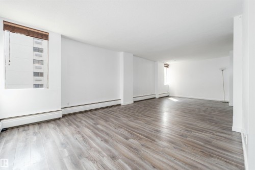 #302 10160 115 St Nw, Edmonton, AB - Indoor Photo Showing Other Room