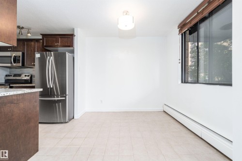 #302 10160 115 St Nw, Edmonton, AB - Indoor Photo Showing Kitchen