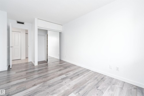 #302 10160 115 St Nw, Edmonton, AB - Indoor Photo Showing Other Room