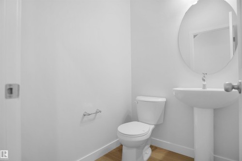 2241 194A Street Nw, Edmonton, AB - Indoor Photo Showing Bathroom