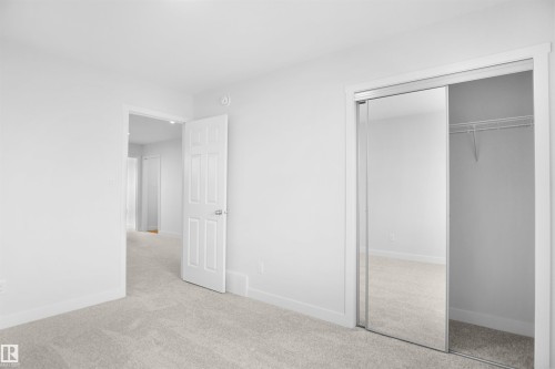 2241 194A Street Nw, Edmonton, AB - Indoor Photo Showing Other Room
