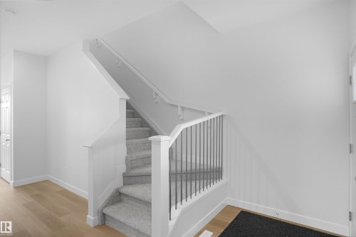 2241 194A Street Nw, Edmonton, AB - Indoor Photo Showing Other Room
