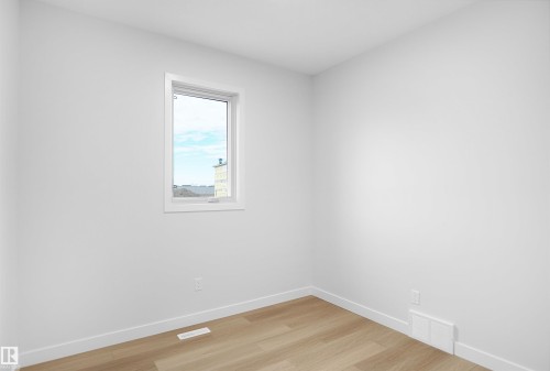 2241 194A Street Nw, Edmonton, AB - Indoor Photo Showing Other Room