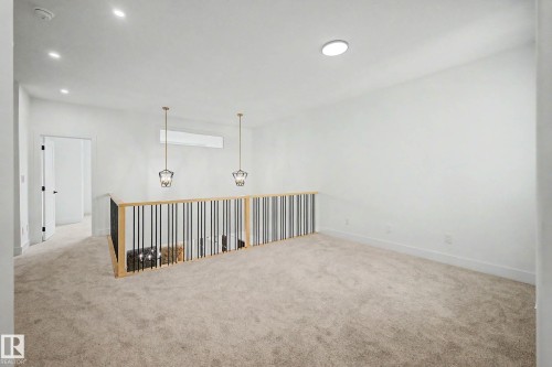 294 Munn Way, Leduc, AB - Indoor Photo Showing Other Room