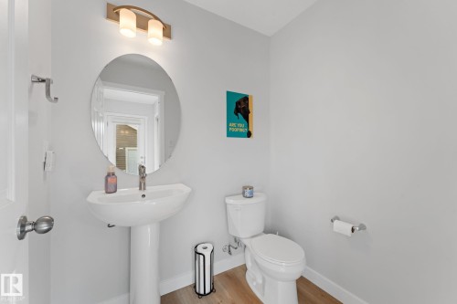17355 6 Street Ne, Edmonton, AB - Indoor Photo Showing Bathroom