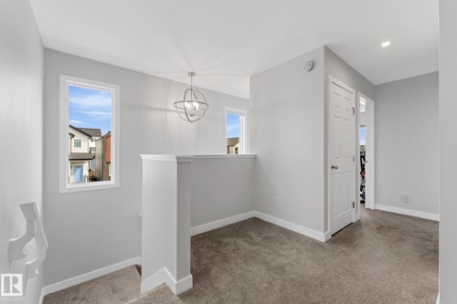 17355 6 Street Ne, Edmonton, AB - Indoor Photo Showing Other Room