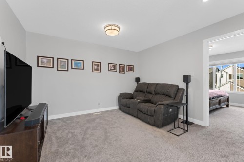 17355 6 Street Ne, Edmonton, AB - Indoor