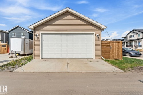 17355 6 Street Ne, Edmonton, AB - Outdoor