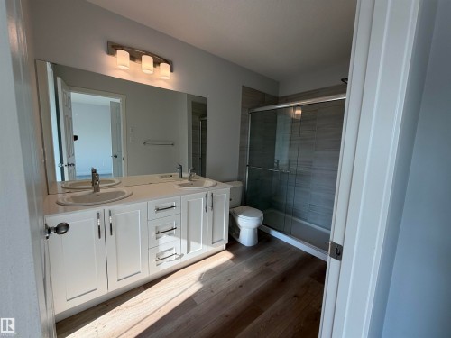 17355 6 Street Ne, Edmonton, AB - Indoor Photo Showing Bathroom