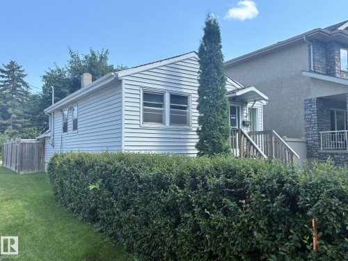 9745 94 Street Nw, Edmonton, AB - Outdoor