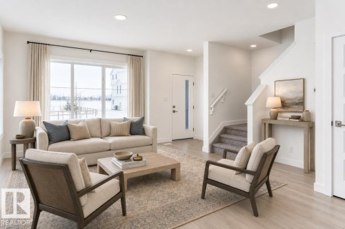 1250 Mcleod Avenue, Spruce Grove, AB - Indoor Photo Showing Living Room