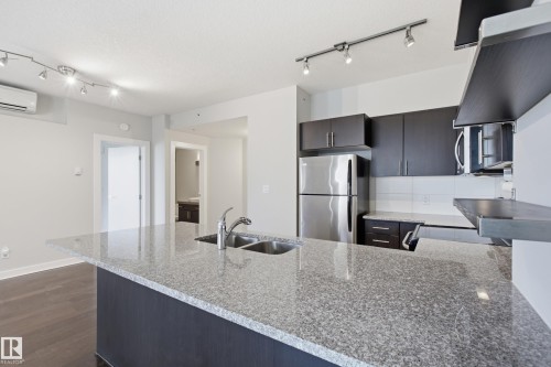 #1005 10152 104 St Nw, Edmonton, AB - Indoor Photo Showing Kitchen With Double Sink With Upgraded Kitchen