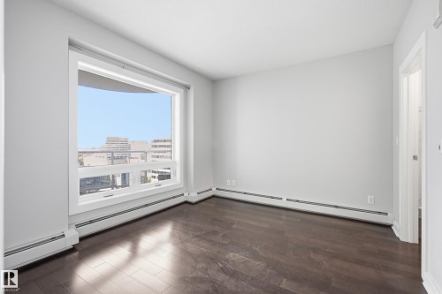 #1005 10152 104 St Nw, Edmonton, AB - Indoor Photo Showing Other Room