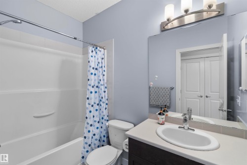 #115 12804 140 Av Nw, Edmonton, AB - Indoor Photo Showing Bathroom