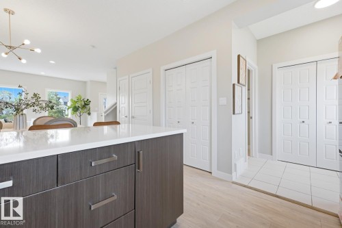 17677 60A Street Nw, Edmonton, AB - Indoor