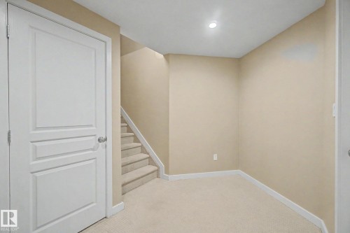 1047 Leger Boulevard Nw, Edmonton, AB - Indoor Photo Showing Other Room