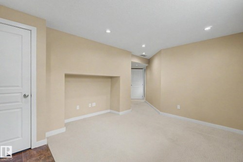 1047 Leger Boulevard Nw, Edmonton, AB - Indoor Photo Showing Other Room