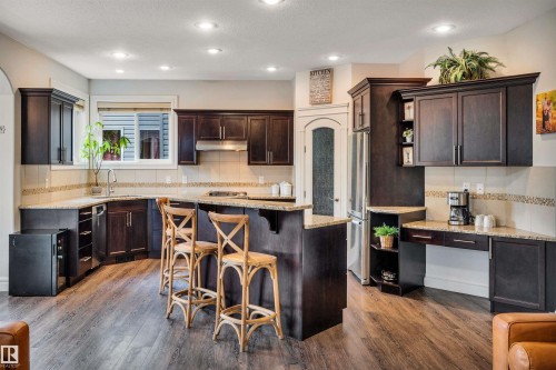 11935 21 Avenue Sw, Edmonton, AB - Indoor Photo Showing Kitchen With Upgraded Kitchen