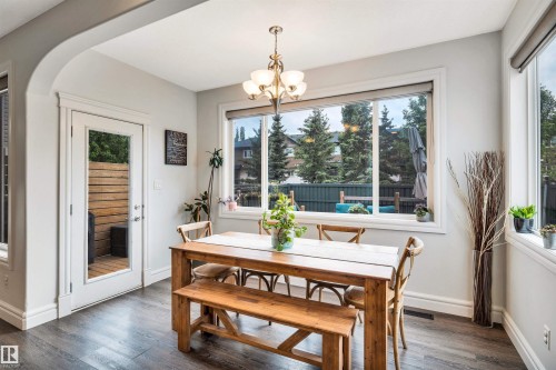 11935 21 Avenue Sw, Edmonton, AB - Indoor Photo Showing Dining Room