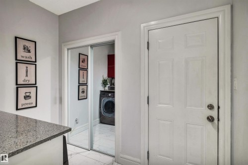 11935 21 Avenue Sw, Edmonton, AB - Indoor Photo Showing Other Room
