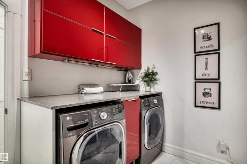11935 21 Avenue Sw, Edmonton, AB - Indoor Photo Showing Laundry Room