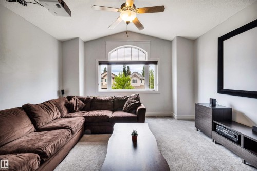 11935 21 Avenue Sw, Edmonton, AB - Indoor Photo Showing Living Room
