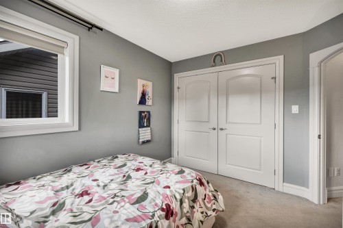 11935 21 Avenue Sw, Edmonton, AB - Indoor Photo Showing Bedroom