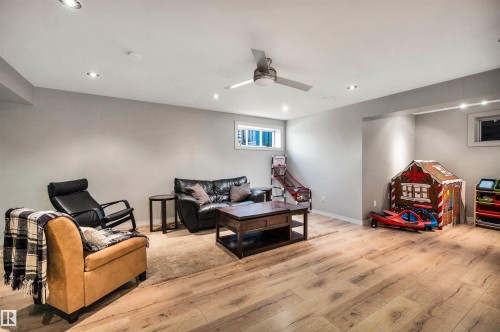 11935 21 Avenue Sw, Edmonton, AB - Indoor
