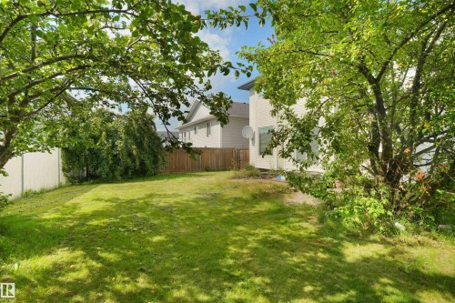 2715 44A Avenue Nw, Edmonton, AB - Outdoor