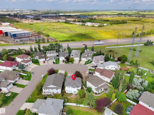 2715 44A Avenue Nw, Edmonton, AB - Outdoor With View