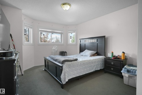 2715 44A Avenue Nw, Edmonton, AB - Indoor Photo Showing Bedroom