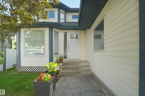 2715 44A Avenue Nw, Edmonton, AB - Outdoor With Exterior