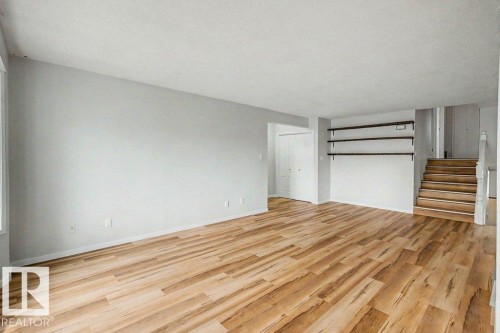 312 Lago Lindo Crescent Nw, Edmonton, AB - Indoor Photo Showing Other Room