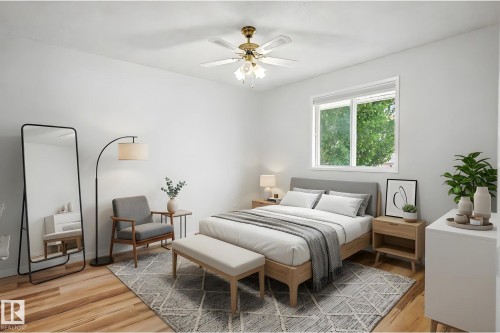 312 Lago Lindo Crescent Nw, Edmonton, AB - Indoor Photo Showing Bedroom