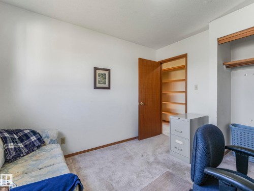 5916 148 Avenue Nw, Edmonton, AB - Indoor Photo Showing Other Room