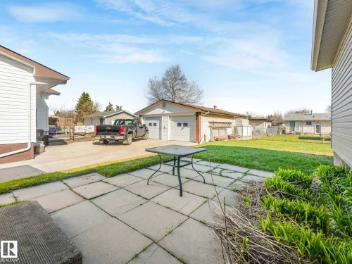 5916 148 Avenue Nw, Edmonton, AB - Outdoor