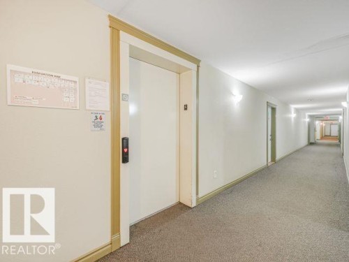 #410 13625 34 St Nw, Edmonton, AB - Indoor Photo Showing Other Room