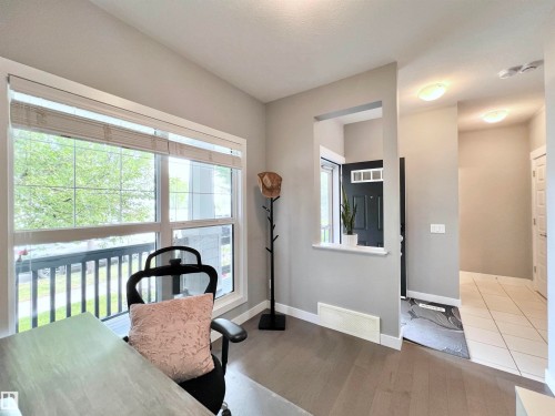 362 Chappelle Drive Sw, Edmonton, AB - Indoor