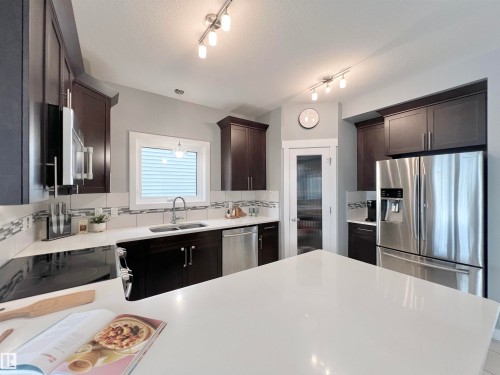 362 Chappelle Drive Sw, Edmonton, AB - Indoor Photo Showing Kitchen With Double Sink
