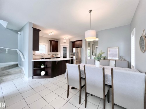 362 Chappelle Drive Sw, Edmonton, AB - Indoor