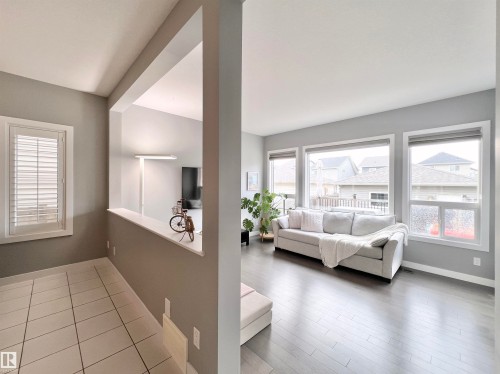 362 Chappelle Drive Sw, Edmonton, AB - Indoor
