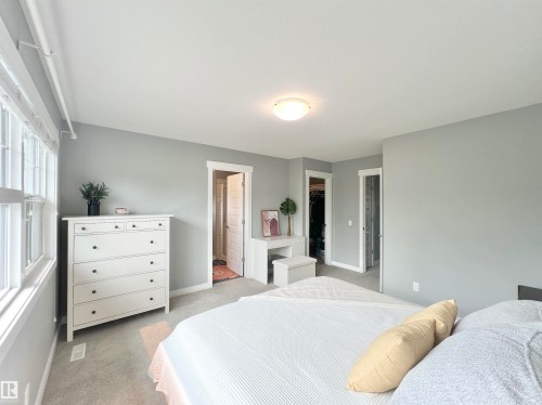 362 Chappelle Drive Sw, Edmonton, AB - Indoor Photo Showing Bedroom
